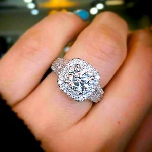 Boho Style Silver Plated Inlaid Large Zirconia Engagement Ring Size 8 ***NEW